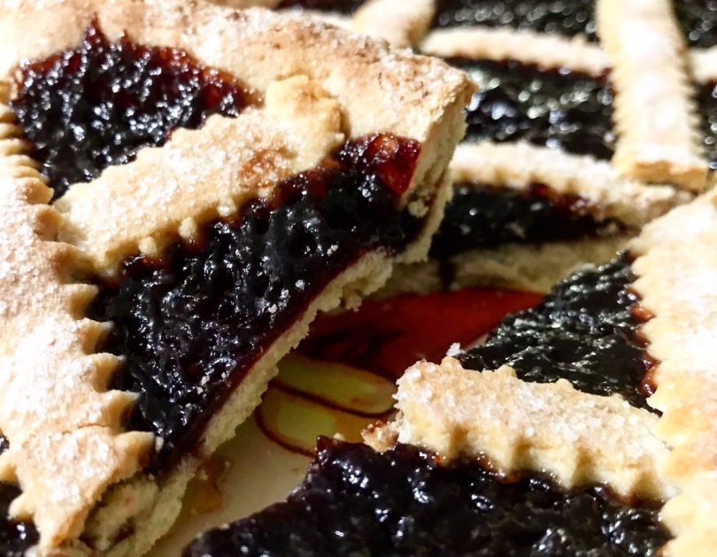 Crostata con marmellata nostrana di prugne IoconBio