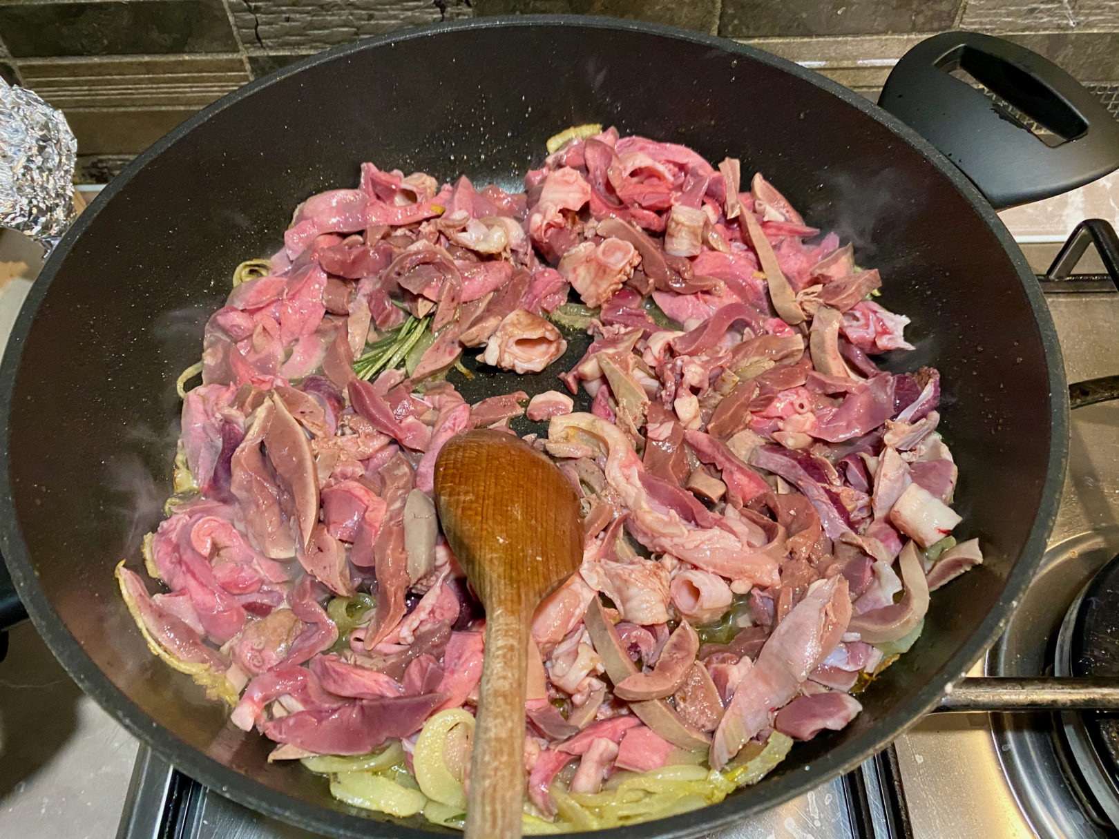 Coratella di agnello con i carciofi