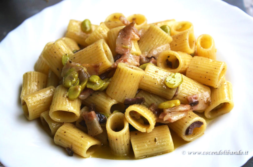 Gricia ‘imbrogliata’ con fave fresche