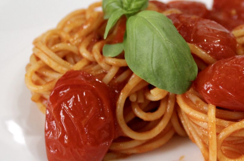 Spaghetti al pomodoro e basilico