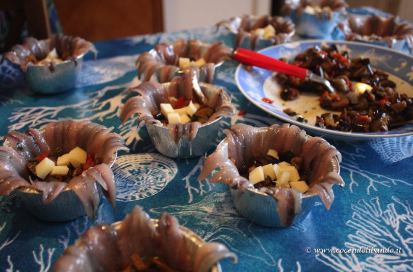 Tortino di alici con melanzane e scamorza