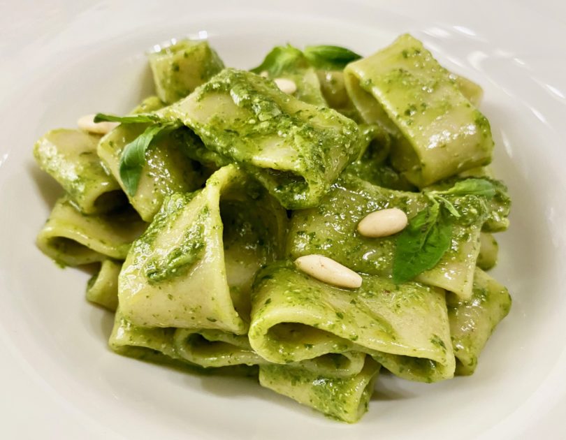 Paccheri al pesto di basilico e patate