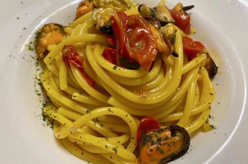 Bucatini cozze e zafferano