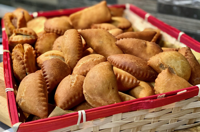 Calgenitt (calcionetti con ceci o mostarda d’uva)