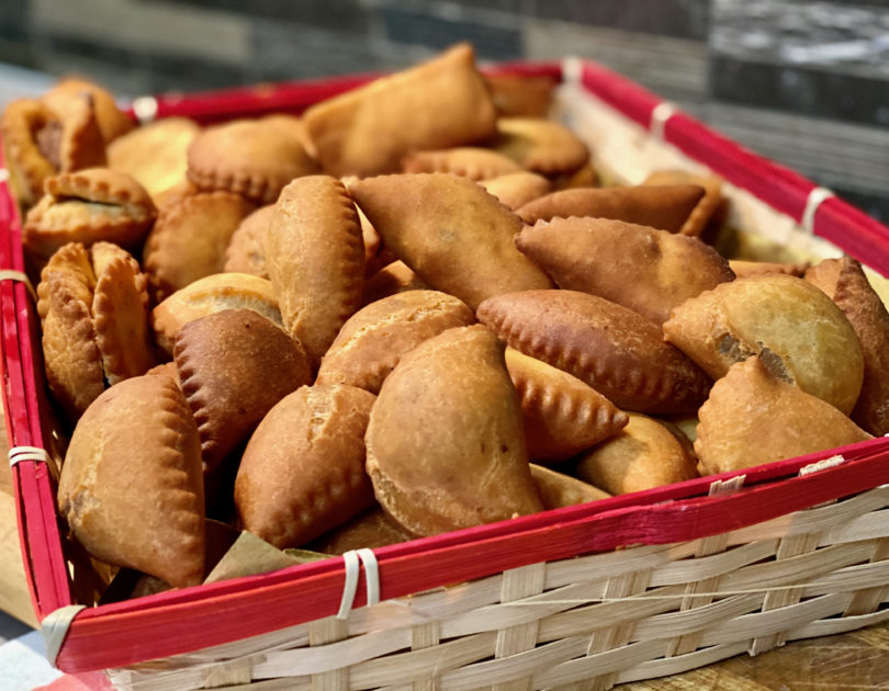 Calgenitt (calcionetti con ceci o mostarda d’uva)